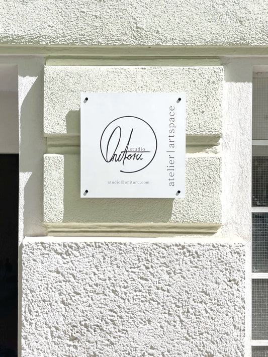 Schild für Studio Onitoru